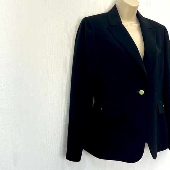 Tahari - Arthur S. Levine Black With Silver Hardware Kne Button Blazer Size 6 - Picture 4 of 10